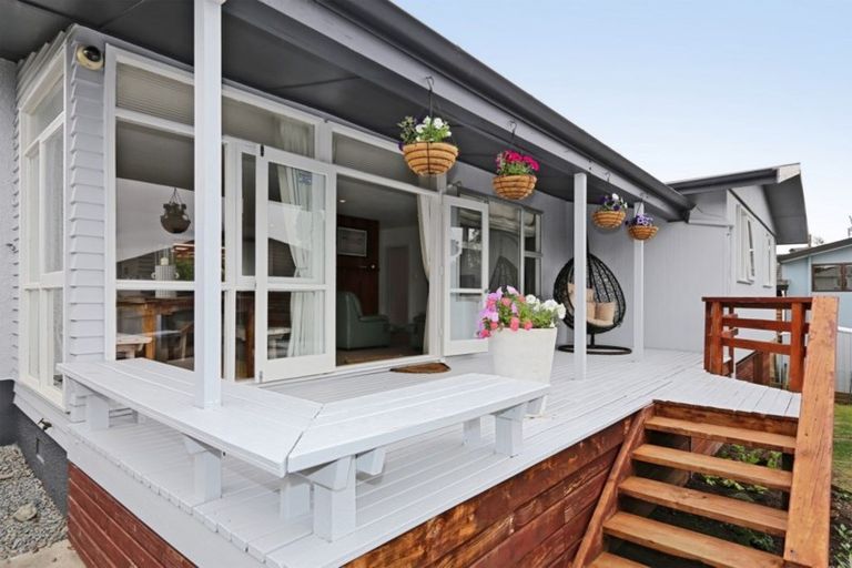 Photo of property in 51 Iona Road, Havelock North, 4130