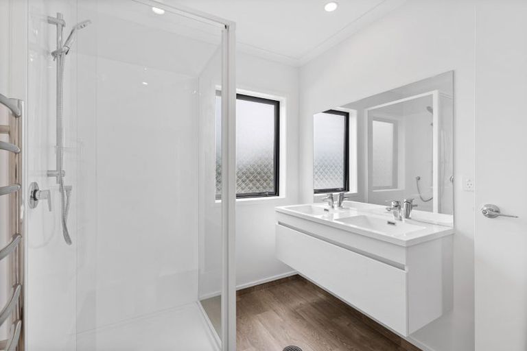 Photo of property in 500b Te Atatu Road, Te Atatu Peninsula, Auckland, 0610