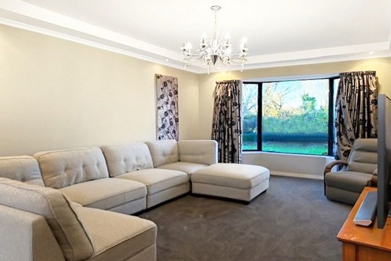 Photo of property in 17 Buckleys Terrace, Tinwald, Ashburton, 7700