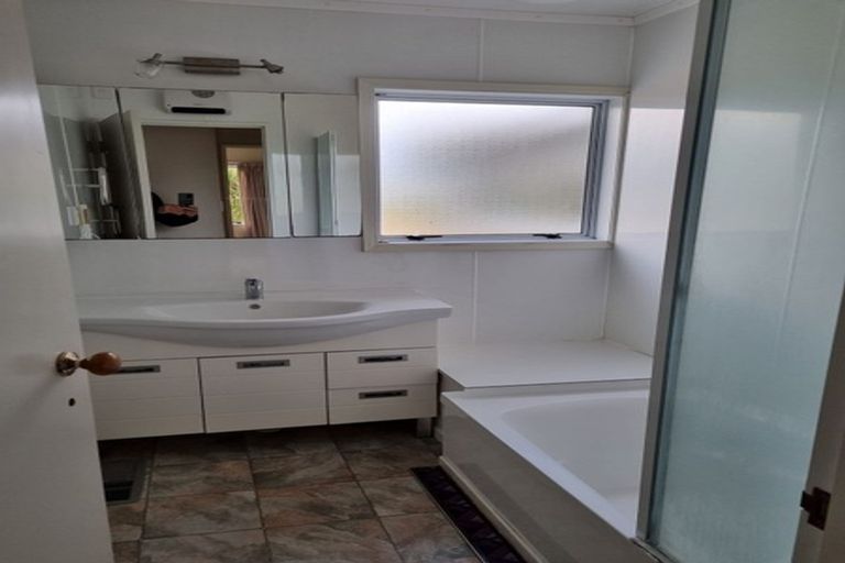 Photo of property in 23 Sunburst Court, Paraparaumu Beach, Paraparaumu, 5032