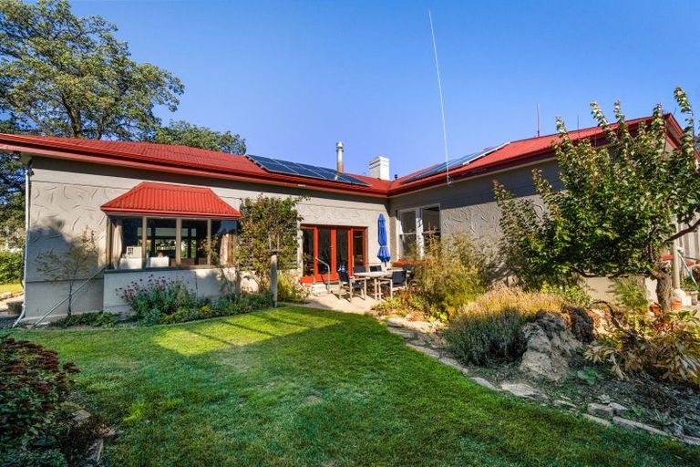 Photo of property in The Crows Nest Backpackers, 3365 Ida Valley-omakau Road, Oturehua, 9387