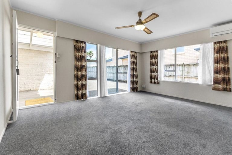 Photo of property in 191c Centreway Road, Orewa, 0931
