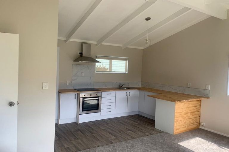 Photo of property in 26 Ranui Avenue, Ranui, Auckland, 0612