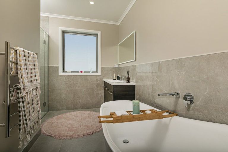 Photo of property in 12 Awatiro Drive, Kaukapakapa, 0871