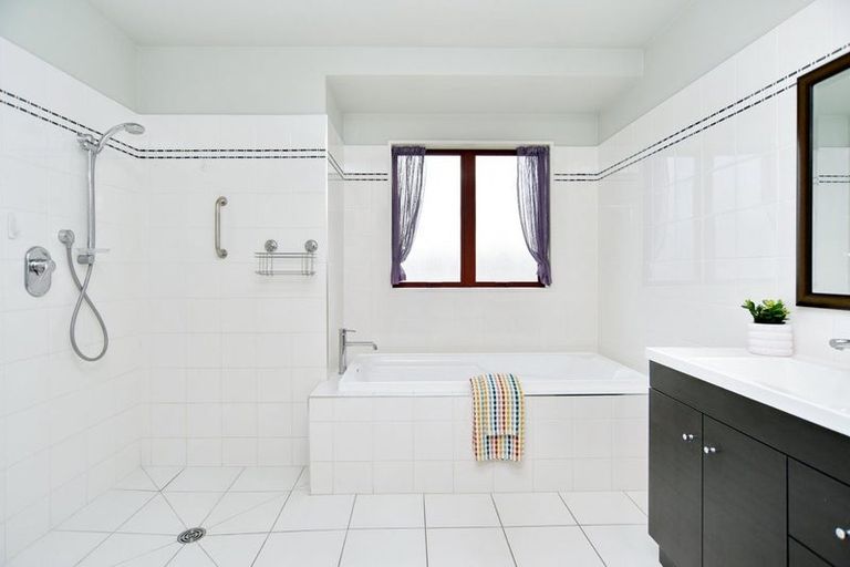 Photo of property in 46 Rushmore Drive, Belfast, Christchurch, 8051