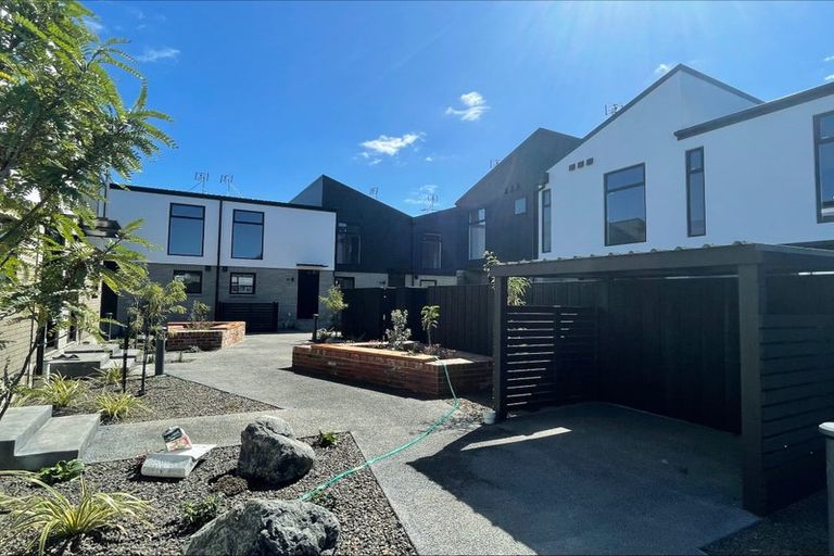 Photo of property in 2/235 Cranford Street, St Albans, Christchurch, 8014