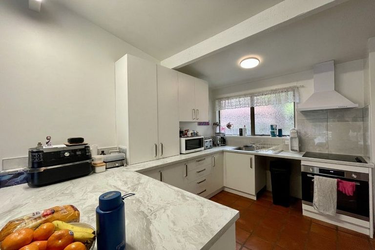 Photo of property in 33 Yellowstone Crescent, Burwood, Christchurch, 8083