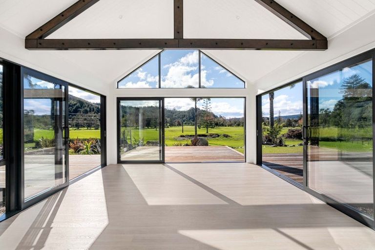 Photo of property in 20 Titoki Lane, Whangamata, 3691