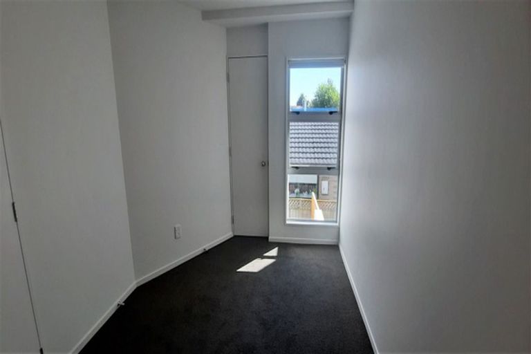 Photo of property in Amuri Park Apartments, 8/280 Bealey Avenue, Christchurch Central, Christchurch, 8013