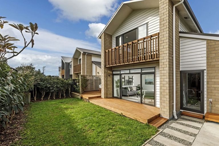 Photo of property in 4 Teal Way, Hobsonville, Auckland, 0616