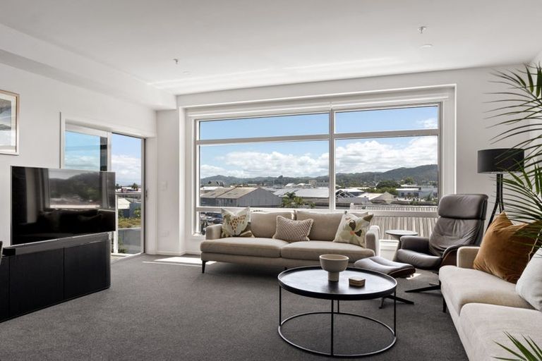 Photo of property in Marina View Apartments, 303/4 Reads Quay, Gisborne, 4010
