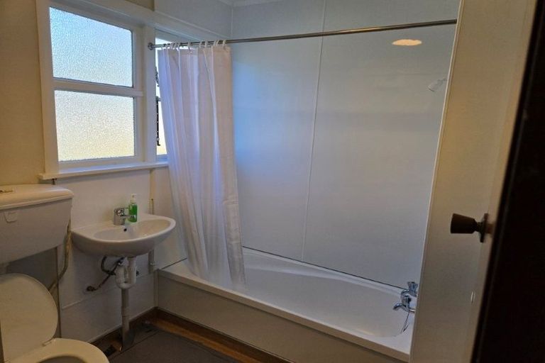 Photo of property in 166 Aorangi Road, Bryndwr, Christchurch, 8053