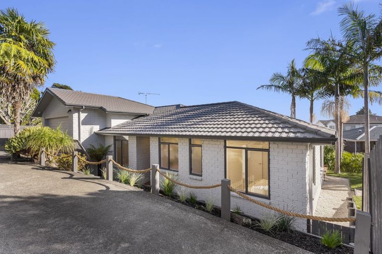 Photo of property in 11c Glendhu Road, Bayview, Auckland, 0629