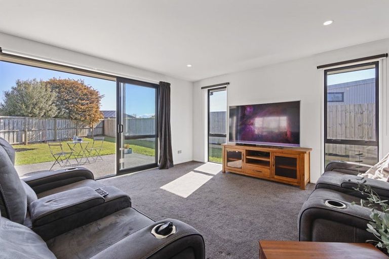 Photo of property in 43 Masefield Drive, Rolleston, 7614