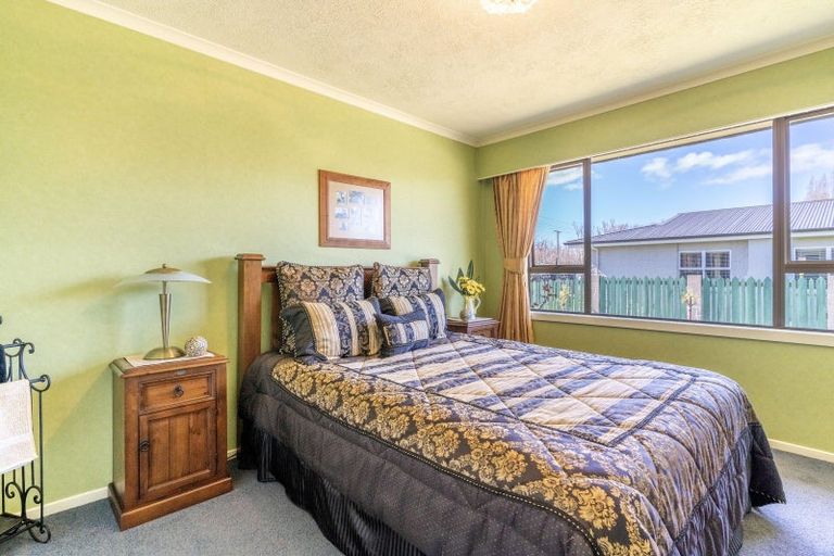 Photo of property in 13 Church Street, Winton, 9720