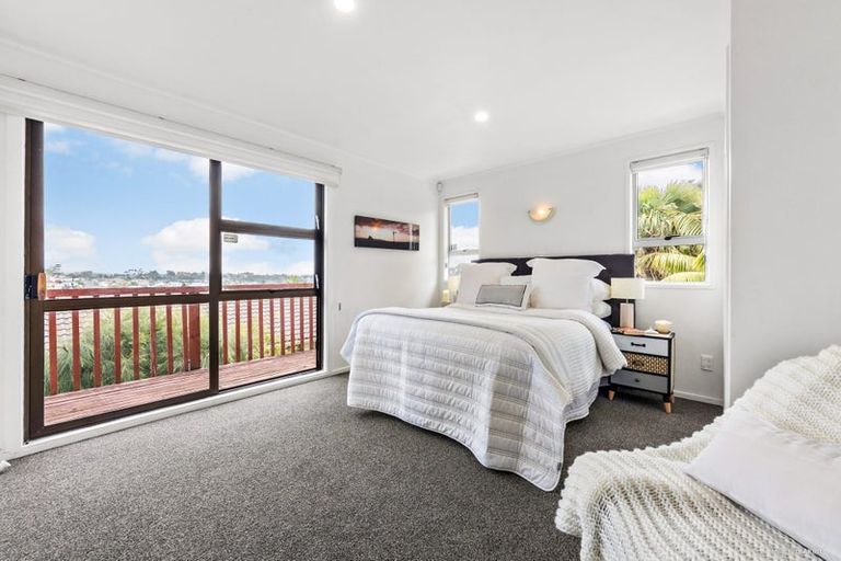 Photo of property in 4 Malmo Place, Massey, Auckland, 0614