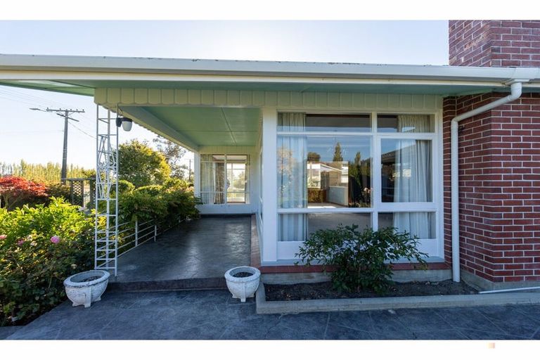 Photo of property in 1 Cashel Street, Waimate, 7924
