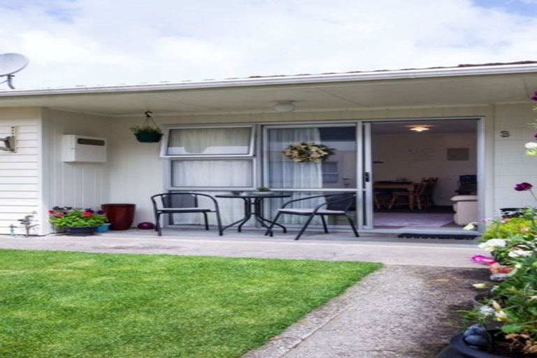 Photo of property in 232/3a Carrington Street, Vogeltown, New Plymouth, 4310