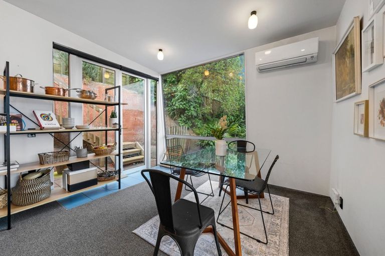 Photo of property in 14a Hanson Street, Mount Cook, Wellington, 6021