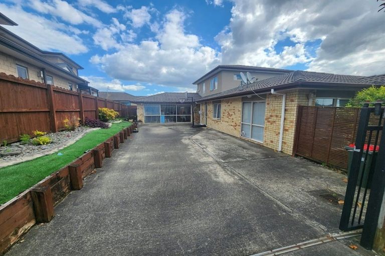 Photo of property in 13 Carrick Glen Avenue, Flat Bush, Auckland, 2019