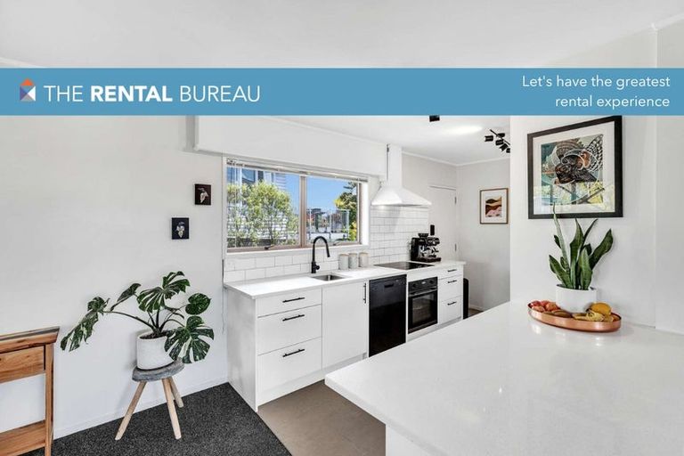 Photo of property in 1 Pleasant Road, Glen Eden, Auckland, 0602