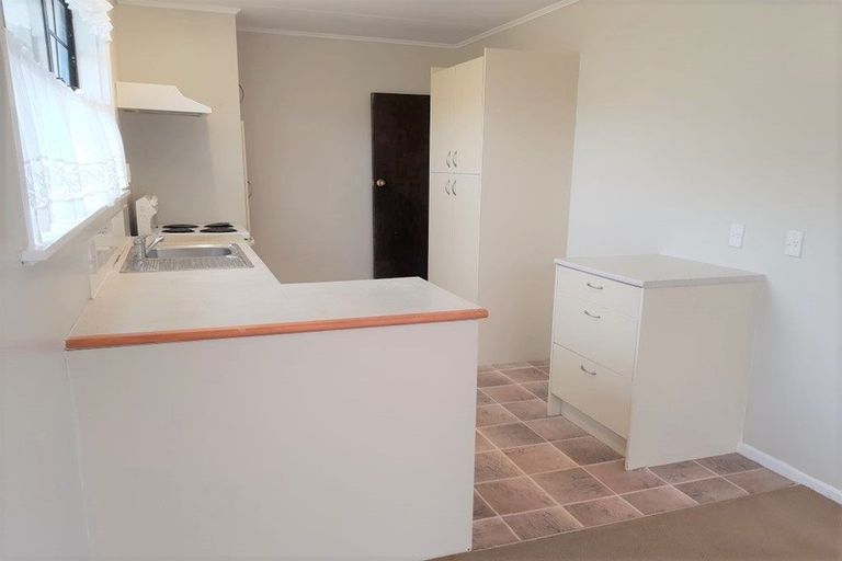Photo of property in 9 Bellona Place, Cannons Creek, Porirua, 5024