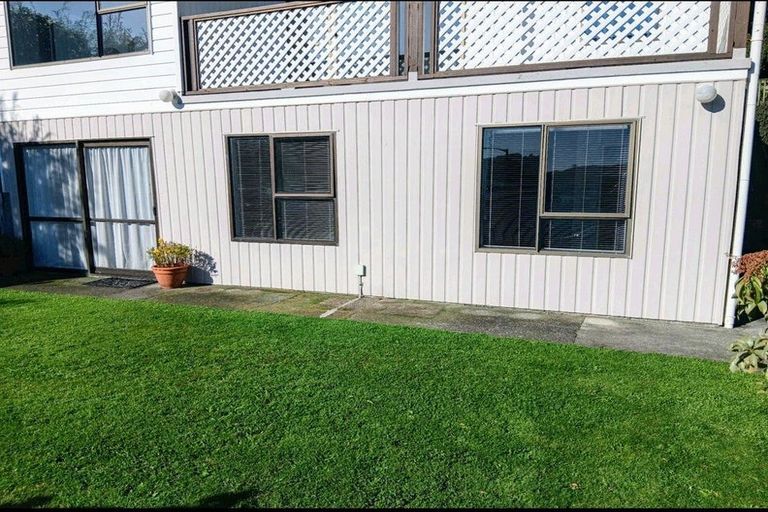 Photo of property in 11 Langwell Place, Papakowhai, Porirua, 5024