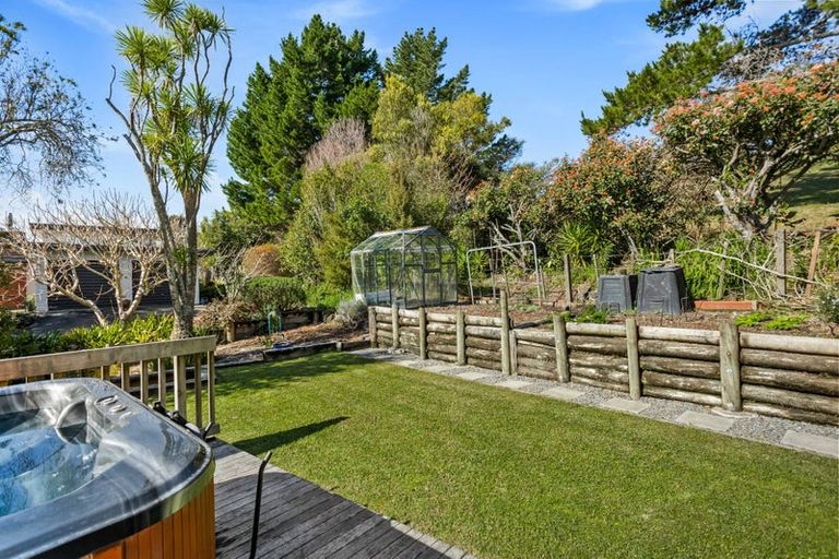 Photo of property in 54 Saddleback Rise, Murrays Bay, Auckland, 0630