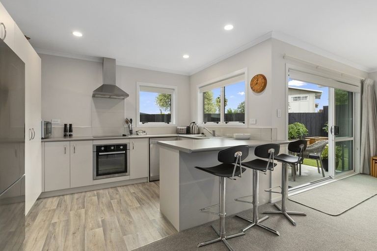 Photo of property in 186u4 Cambridge Road, Hillcrest, Hamilton, 3216