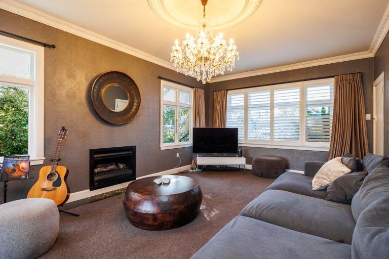 Photo of property in 70 Heretaunga Street, Palmerston North, 4414
