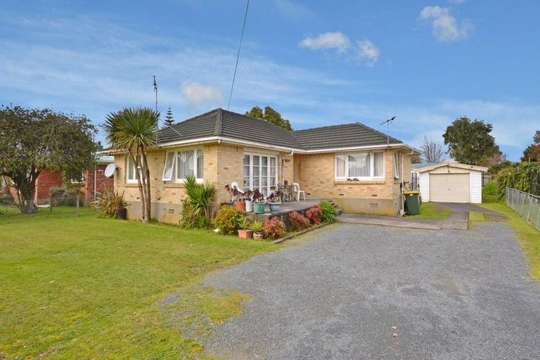 Photo of property in 5 Kerry Place, Papakura, 2110
