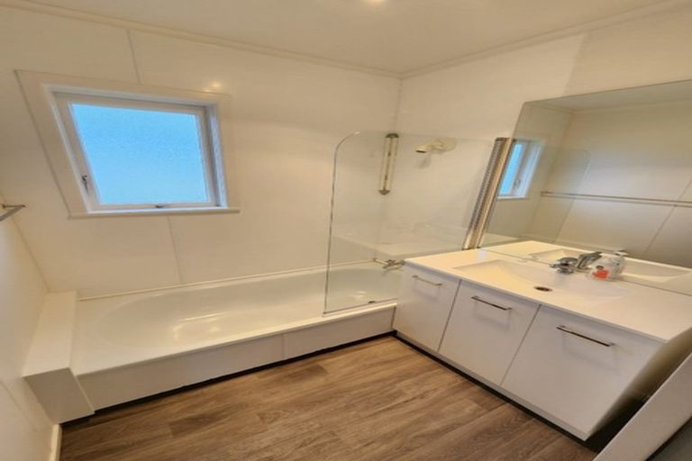 Photo of property in 41 Hill Crescent, Papakura, 2110