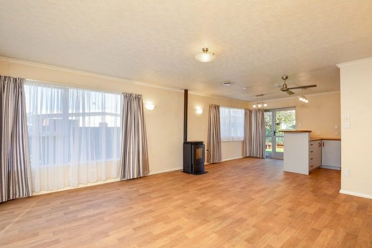 Photo of property in 70 Park Terrace, Blenheim, 7201