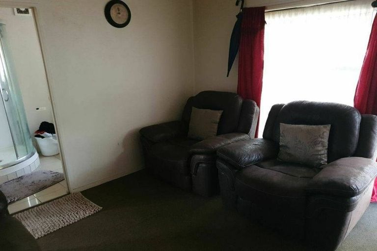 Photo of property in 7 Silverstone Place, Henderson, Auckland, 0612