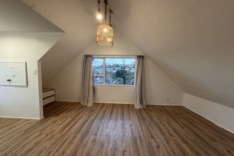 Photo of property in 39 Redwing Street, Browns Bay, Auckland, 0630