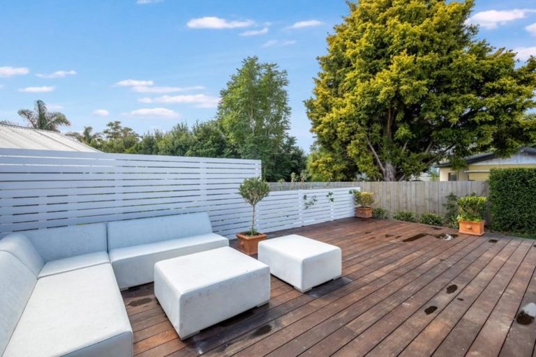 Photo of property in 1 Queen Street, Riverhead, 0820