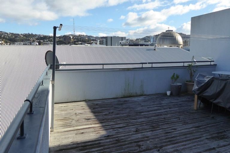Photo of property in 10/88u Brougham Street, Mount Victoria, Wellington, 6011