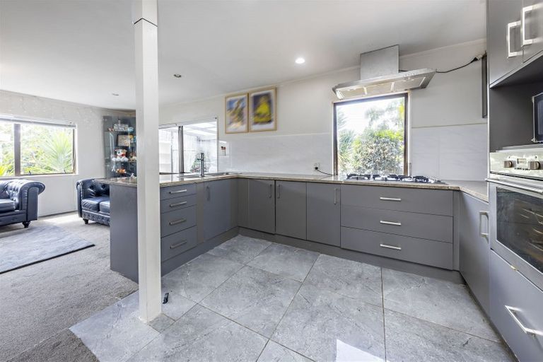 Photo of property in 2/33 Marr Road, Manurewa, Auckland, 2102