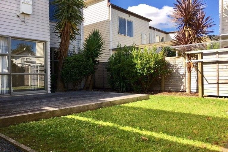 Photo of property in 22 Reins Road, Takanini, 2112