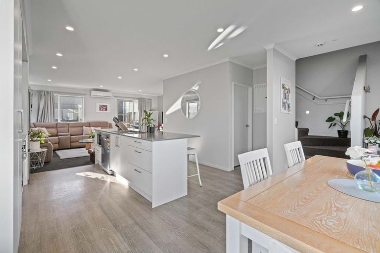 Photo of property in 52 Tippet Crescent, Wigram, Christchurch, 8025