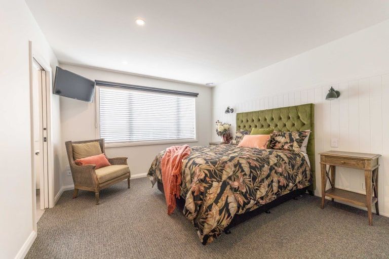 Photo of property in 35 Ashford Avenue, Hokowhitu, Palmerston North, 4410