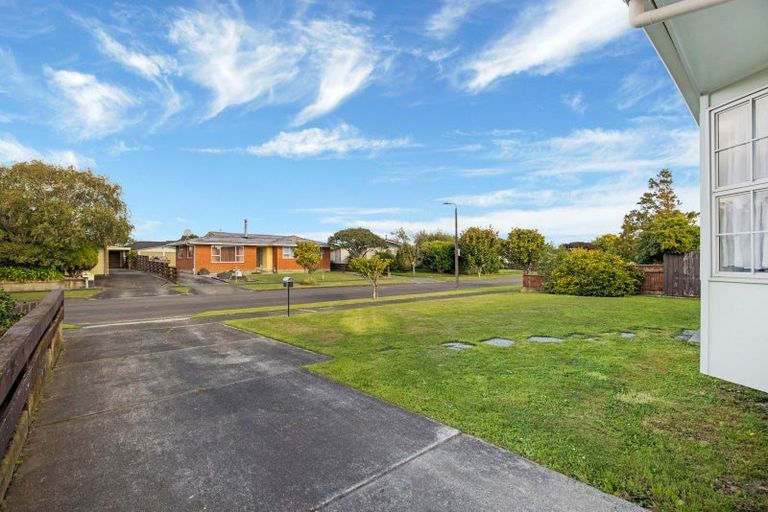 Photo of property in 21 Paradise Place, Milson, Palmerston North, 4414