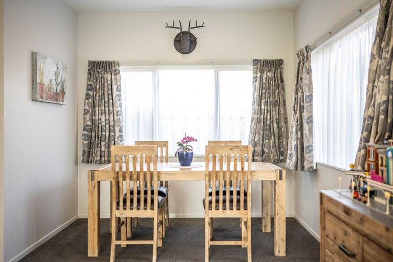 Photo of property in 118a Gracechurch Drive, Flat Bush, Auckland, 2016