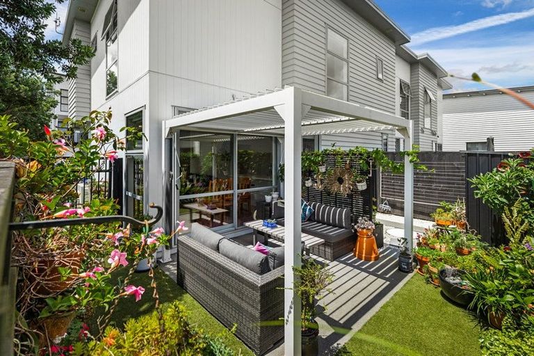 Photo of property in 30 Grey Warbler Road, Hobsonville, Auckland, 0616