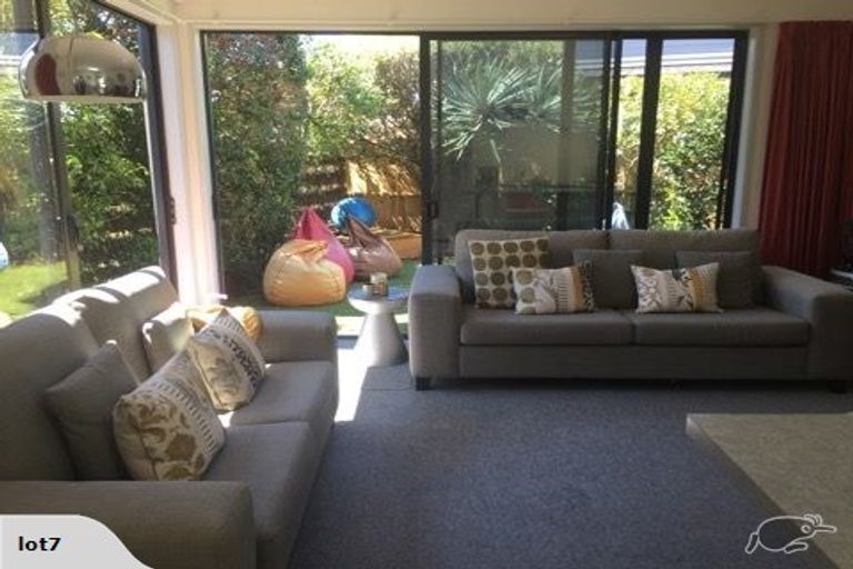 Photo of property in 51 Minaret Drive, Bucklands Beach, Auckland, 2014