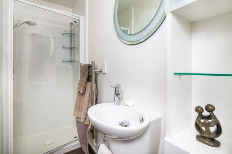 Photo of property in 74 Wakeman Road, Acacia Bay, Taupo, 3330