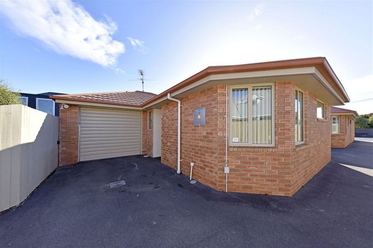 Photo of property in 3/3 Staveley Street, Avonhead, Christchurch, 8042