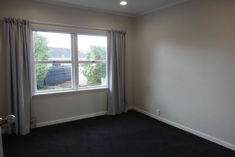 Photo of property in 2 The Anchorage, Sunnyhills, Auckland, 2010