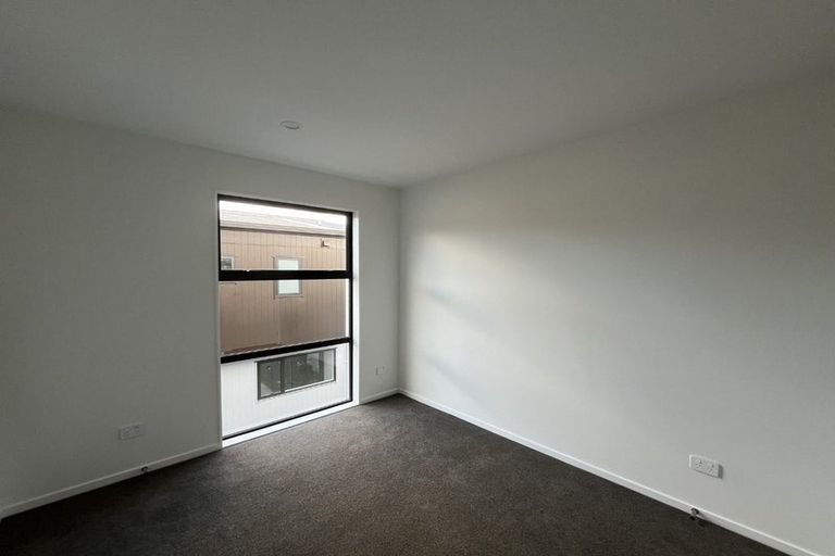 Photo of property in 45 Raupeti Lane, Henderson, 0612