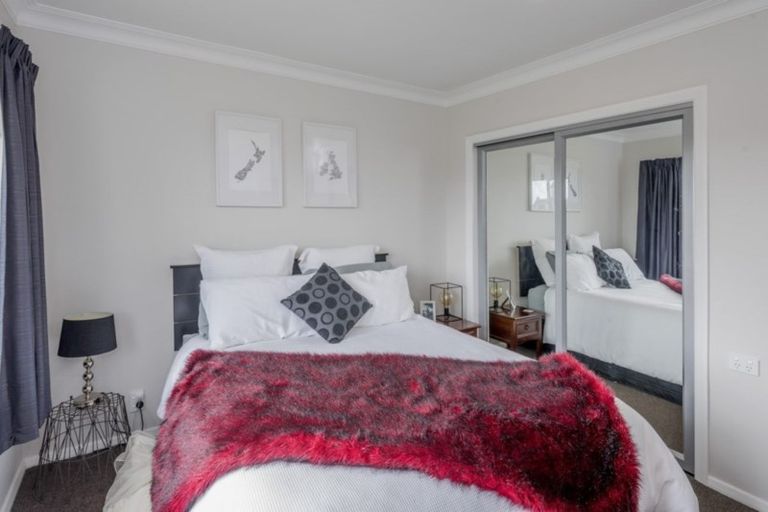 Photo of property in 19 Hannan Street, Levin, 5510